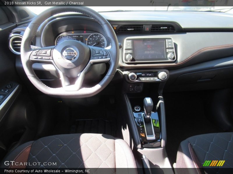 Gun Metallic / Charcoal 2018 Nissan Kicks SR