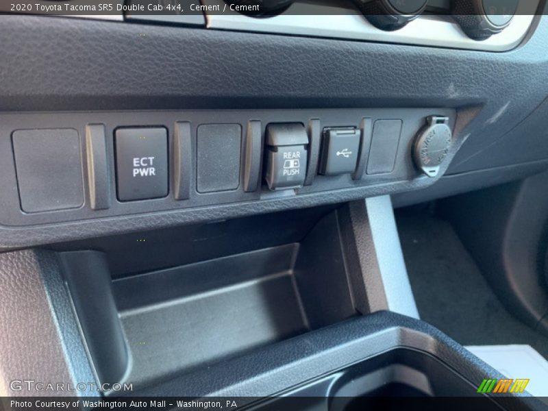 Cement / Cement 2020 Toyota Tacoma SR5 Double Cab 4x4