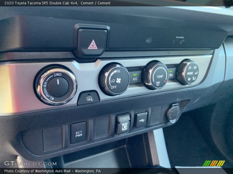 Cement / Cement 2020 Toyota Tacoma SR5 Double Cab 4x4