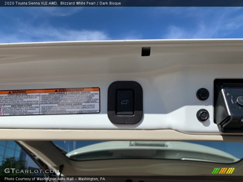 Blizzard White Pearl / Dark Bisque 2020 Toyota Sienna XLE AWD