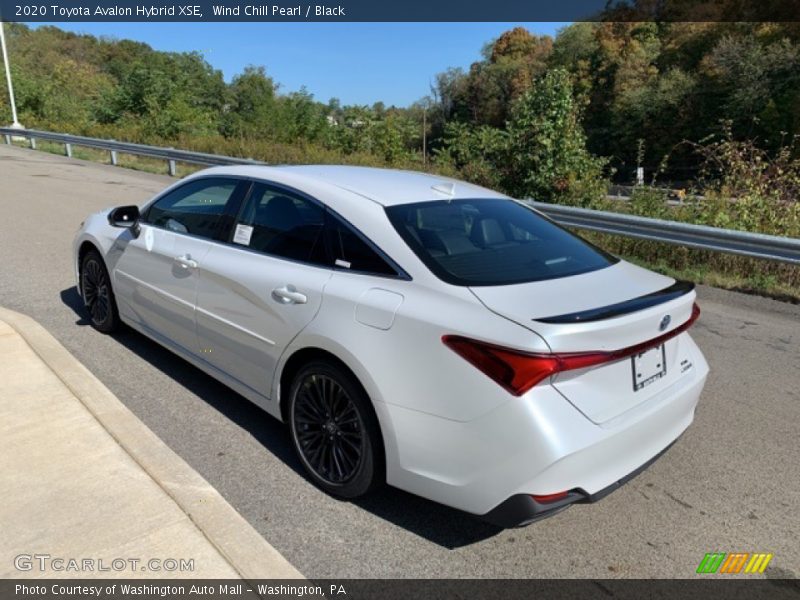 Wind Chill Pearl / Black 2020 Toyota Avalon Hybrid XSE