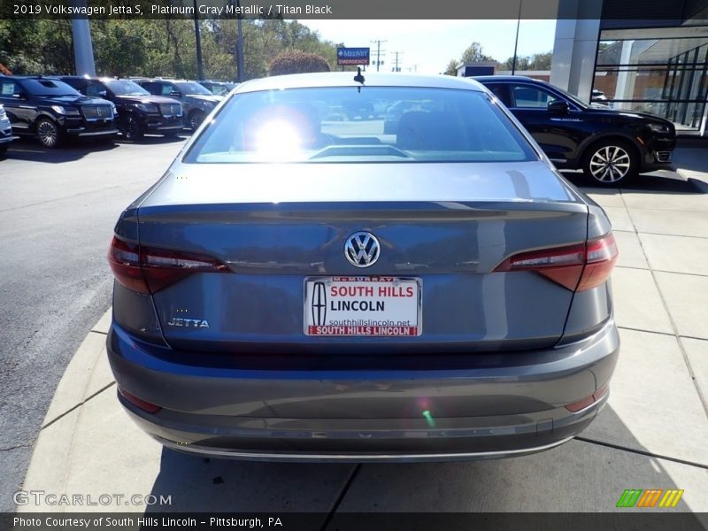 Platinum Gray Metallic / Titan Black 2019 Volkswagen Jetta S