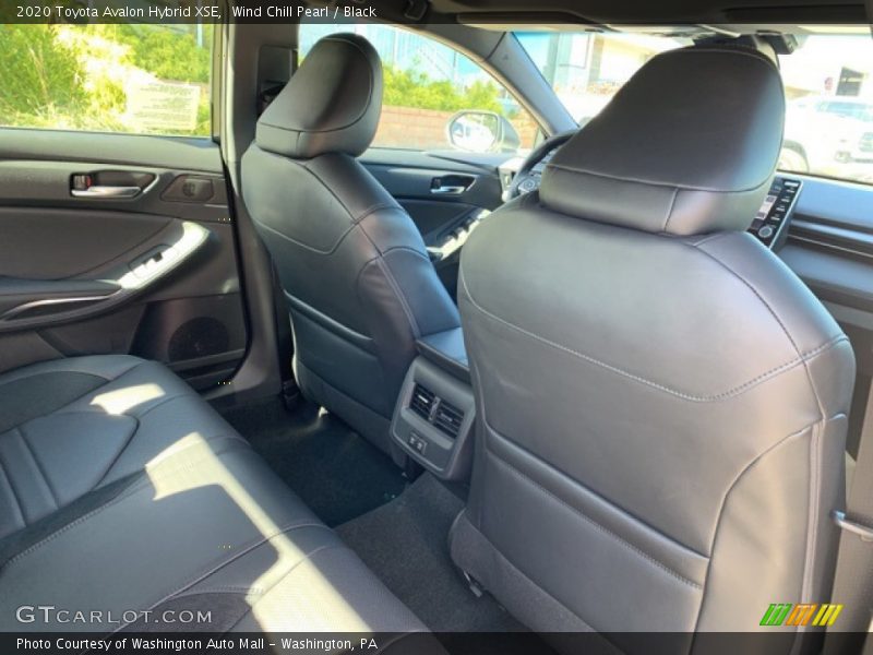 Wind Chill Pearl / Black 2020 Toyota Avalon Hybrid XSE