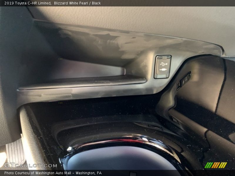 Blizzard White Pearl / Black 2019 Toyota C-HR Limited