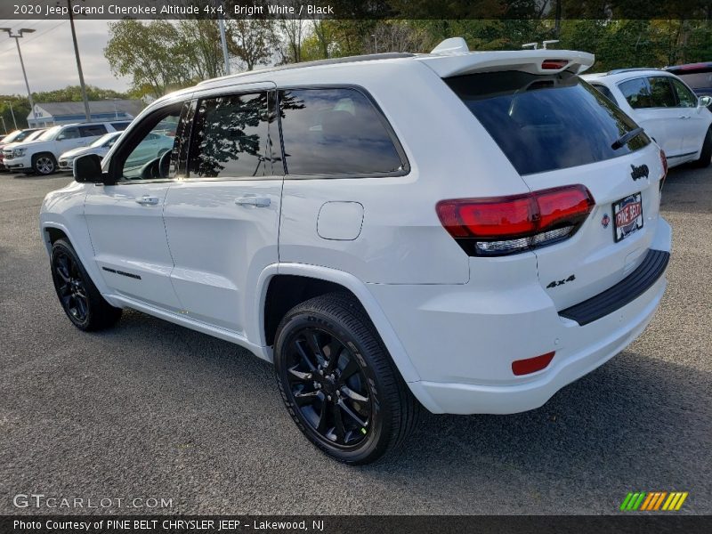 Bright White / Black 2020 Jeep Grand Cherokee Altitude 4x4