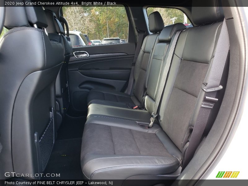 Bright White / Black 2020 Jeep Grand Cherokee Altitude 4x4