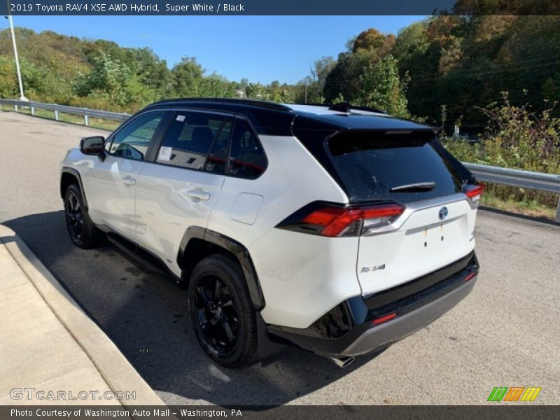 Super White / Black 2019 Toyota RAV4 XSE AWD Hybrid