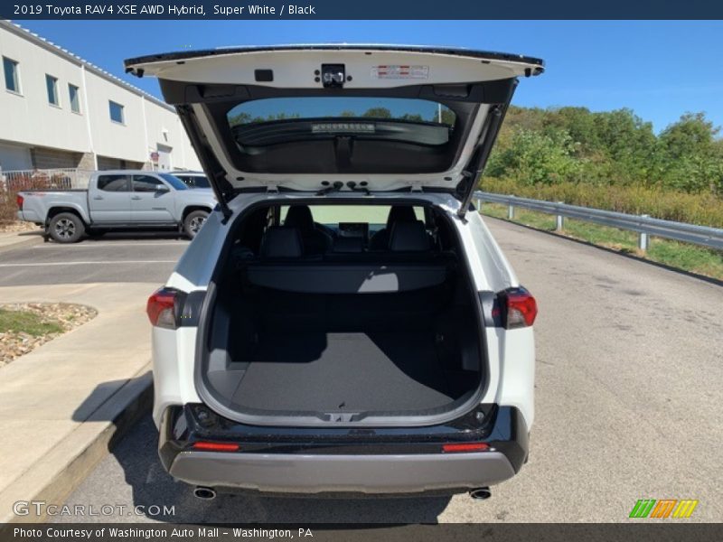 Super White / Black 2019 Toyota RAV4 XSE AWD Hybrid