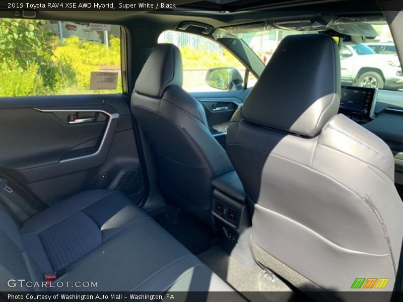 Super White / Black 2019 Toyota RAV4 XSE AWD Hybrid