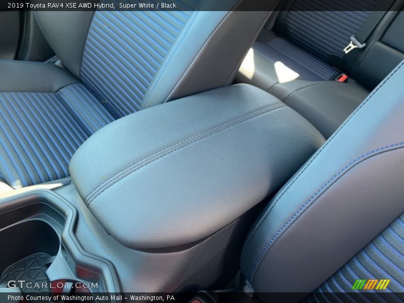 Super White / Black 2019 Toyota RAV4 XSE AWD Hybrid