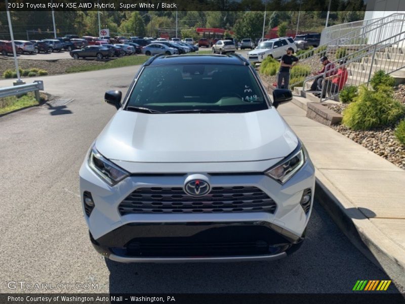 Super White / Black 2019 Toyota RAV4 XSE AWD Hybrid