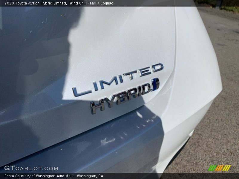  2020 Avalon Hybrid Limited Logo