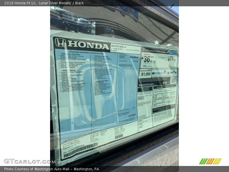 Lunar Silver Metallic / Black 2019 Honda Fit LX