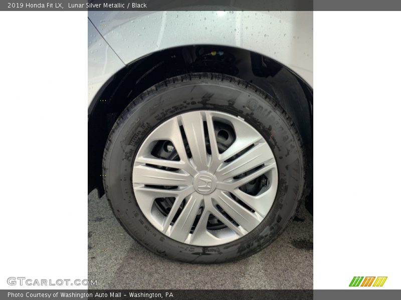 Lunar Silver Metallic / Black 2019 Honda Fit LX