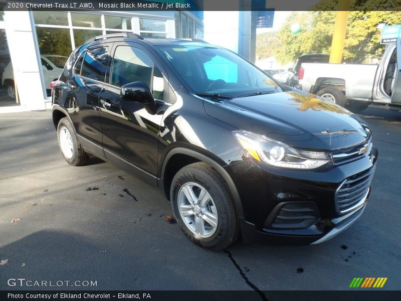 Mosaic Black Metallic / Jet Black 2020 Chevrolet Trax LT AWD
