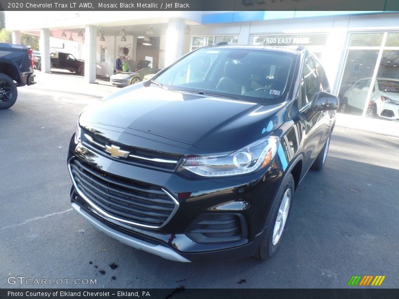 Mosaic Black Metallic / Jet Black 2020 Chevrolet Trax LT AWD