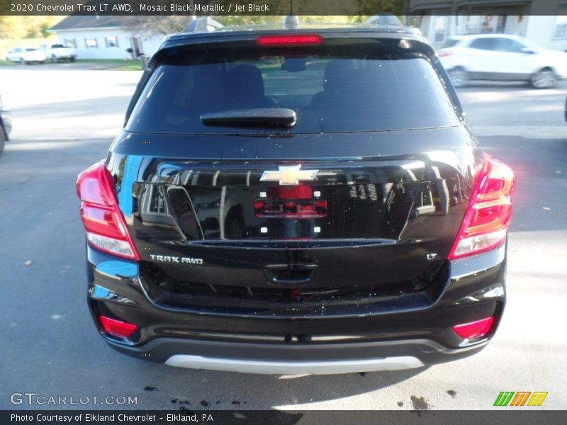 Mosaic Black Metallic / Jet Black 2020 Chevrolet Trax LT AWD