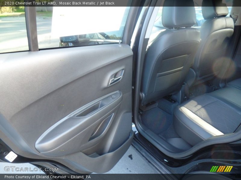 Mosaic Black Metallic / Jet Black 2020 Chevrolet Trax LT AWD