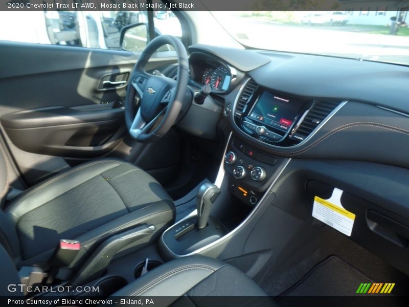 Mosaic Black Metallic / Jet Black 2020 Chevrolet Trax LT AWD