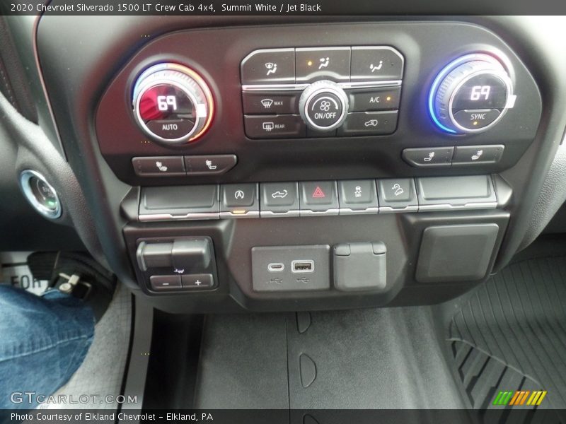 Controls of 2020 Silverado 1500 LT Crew Cab 4x4