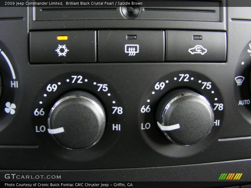 Brilliant Black Crystal Pearl / Saddle Brown 2009 Jeep Commander Limited