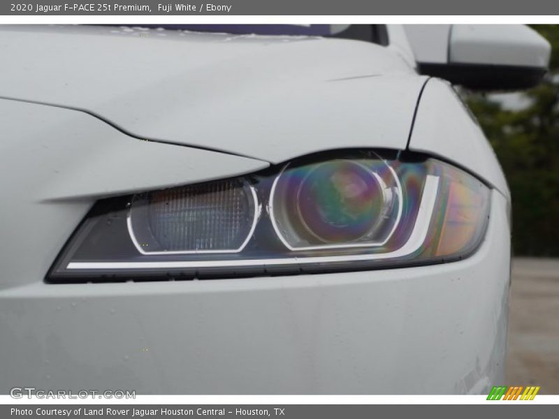 Fuji White / Ebony 2020 Jaguar F-PACE 25t Premium