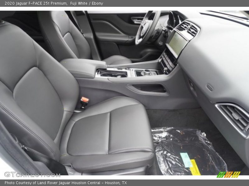 Fuji White / Ebony 2020 Jaguar F-PACE 25t Premium