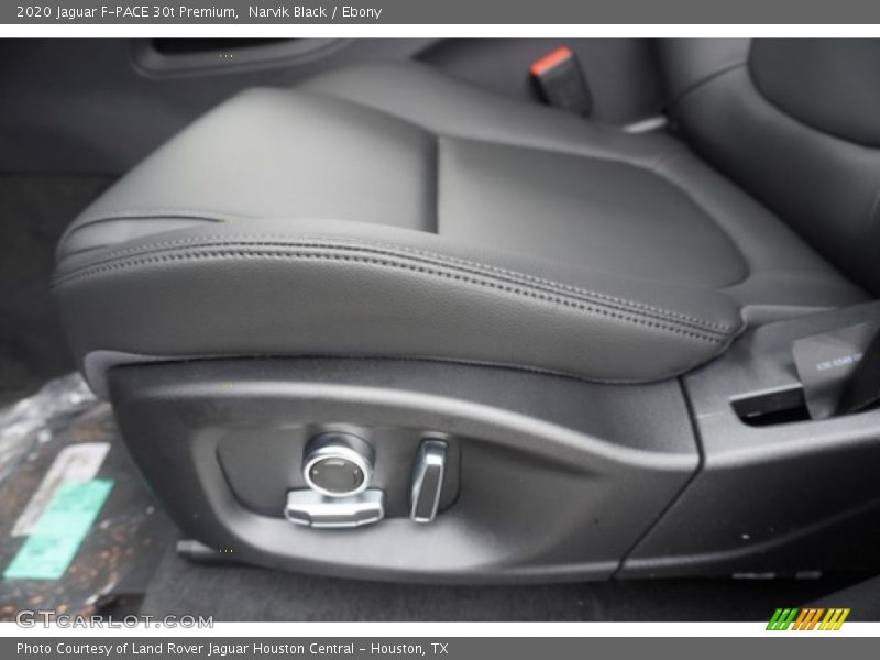 Narvik Black / Ebony 2020 Jaguar F-PACE 30t Premium