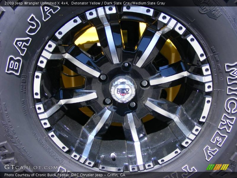 Detonator Yellow / Dark Slate Gray/Medium Slate Gray 2009 Jeep Wrangler Unlimited X 4x4