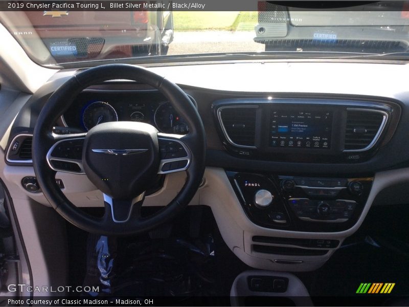 Billet Silver Metallic / Black/Alloy 2019 Chrysler Pacifica Touring L