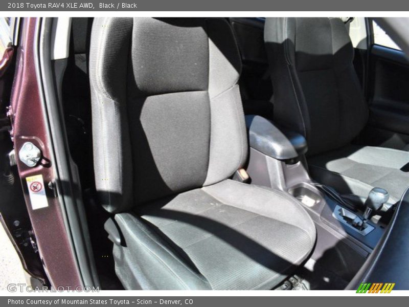 Black / Black 2018 Toyota RAV4 XLE AWD