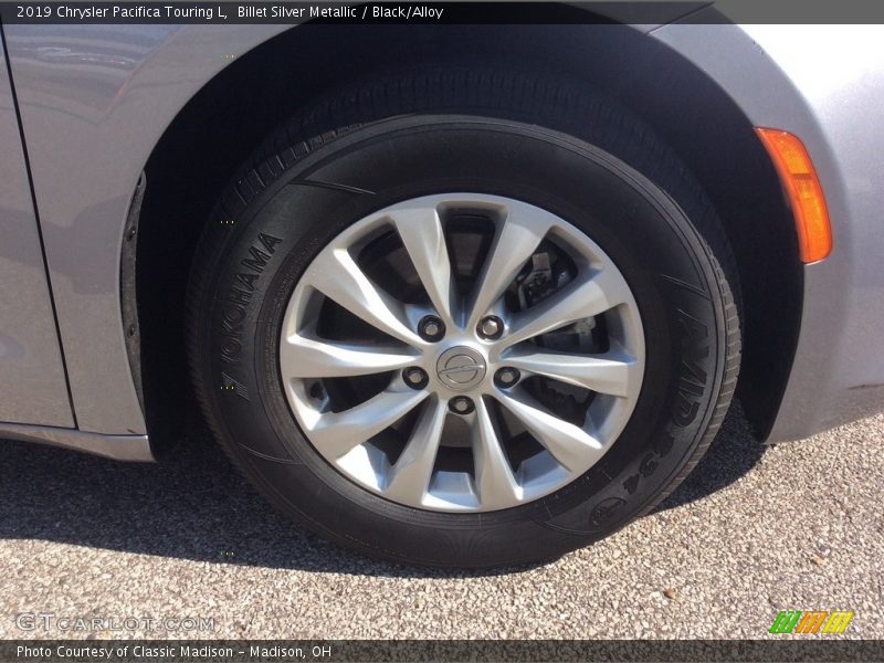 Billet Silver Metallic / Black/Alloy 2019 Chrysler Pacifica Touring L