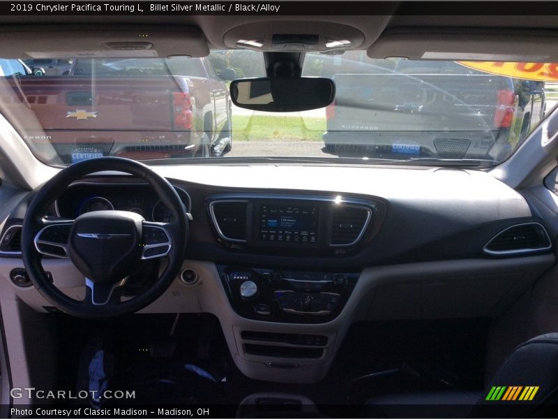 Billet Silver Metallic / Black/Alloy 2019 Chrysler Pacifica Touring L