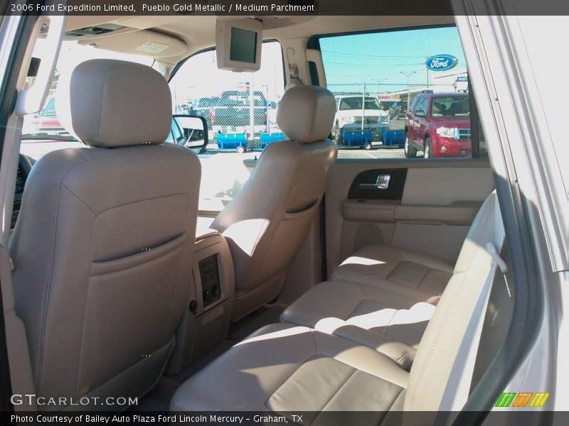 Pueblo Gold Metallic / Medium Parchment 2006 Ford Expedition Limited