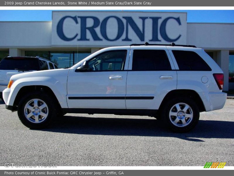 Stone White / Medium Slate Gray/Dark Slate Gray 2009 Jeep Grand Cherokee Laredo