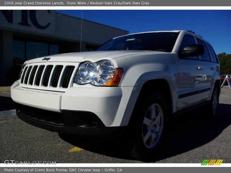 Stone White / Medium Slate Gray/Dark Slate Gray 2009 Jeep Grand Cherokee Laredo