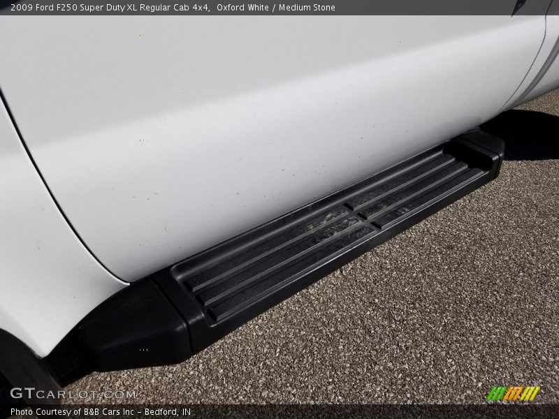 Oxford White / Medium Stone 2009 Ford F250 Super Duty XL Regular Cab 4x4