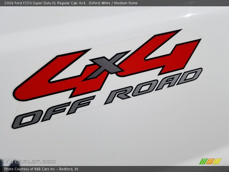 Oxford White / Medium Stone 2009 Ford F250 Super Duty XL Regular Cab 4x4
