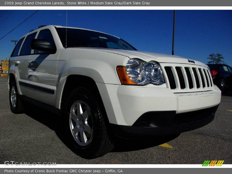Stone White / Medium Slate Gray/Dark Slate Gray 2009 Jeep Grand Cherokee Laredo