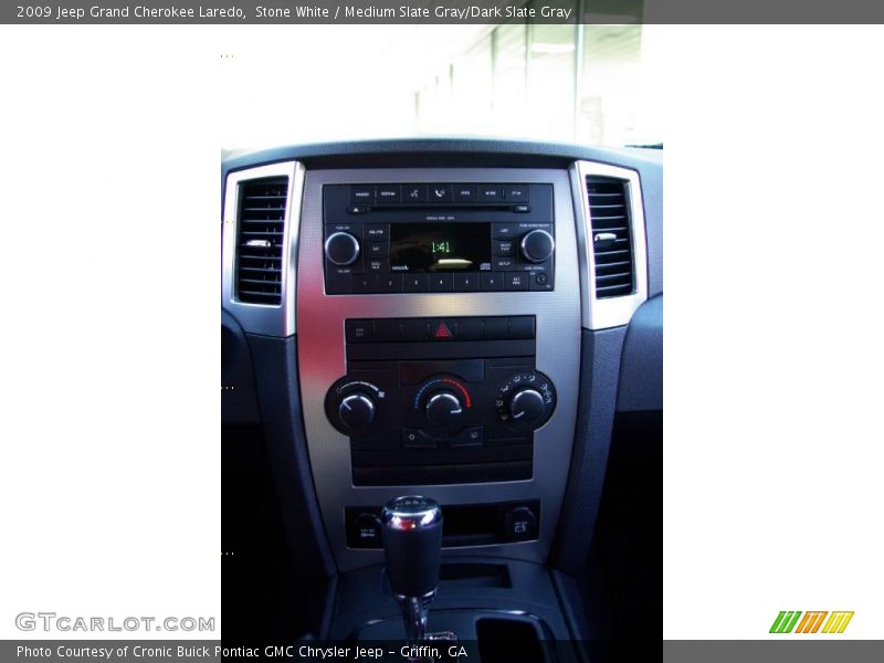 Stone White / Medium Slate Gray/Dark Slate Gray 2009 Jeep Grand Cherokee Laredo