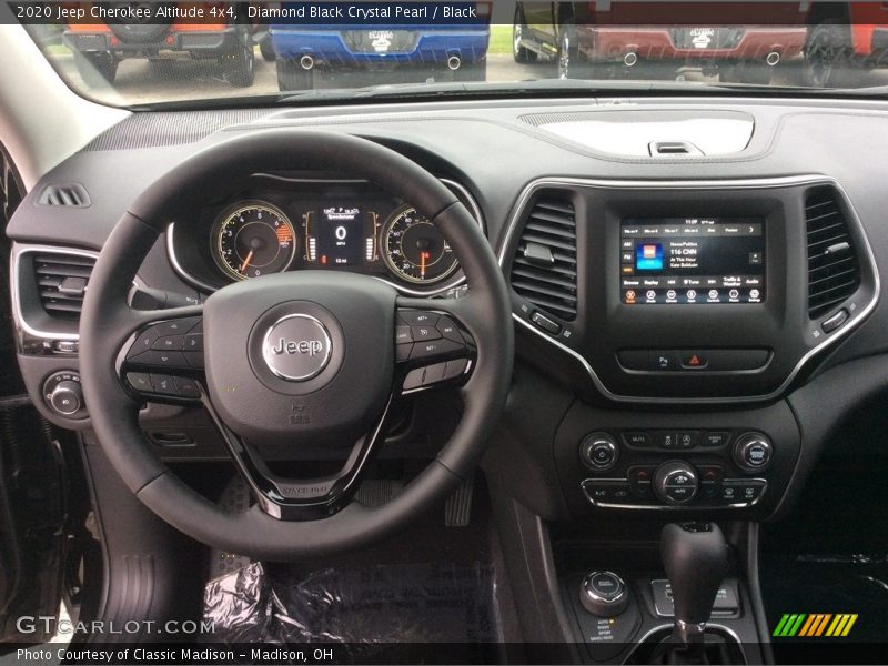 Diamond Black Crystal Pearl / Black 2020 Jeep Cherokee Altitude 4x4