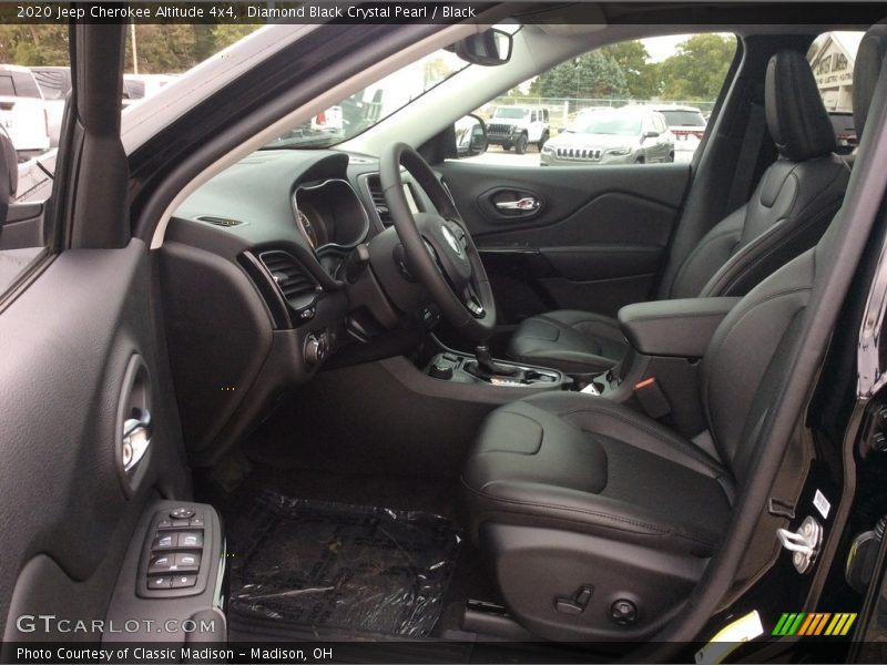 Diamond Black Crystal Pearl / Black 2020 Jeep Cherokee Altitude 4x4