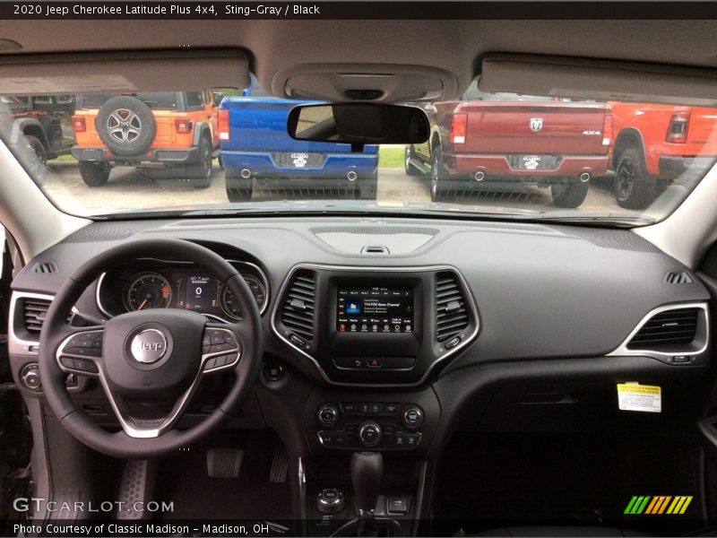 Sting-Gray / Black 2020 Jeep Cherokee Latitude Plus 4x4