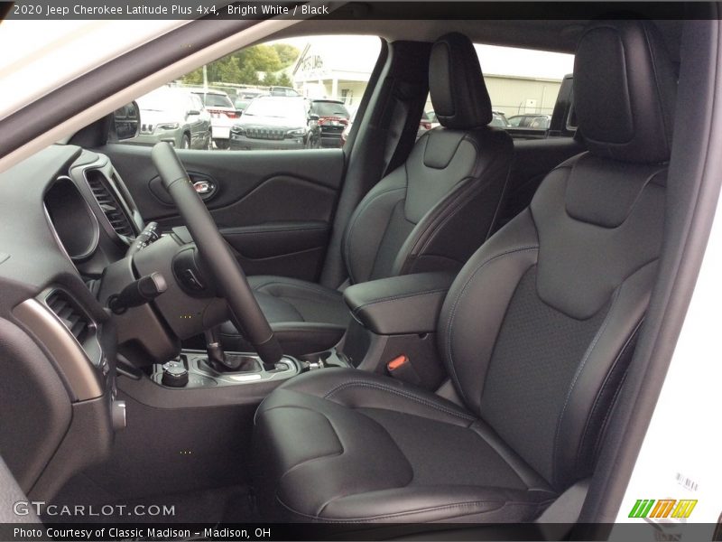 Bright White / Black 2020 Jeep Cherokee Latitude Plus 4x4