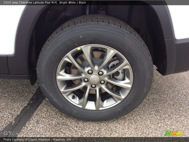 Bright White / Black 2020 Jeep Cherokee Latitude Plus 4x4