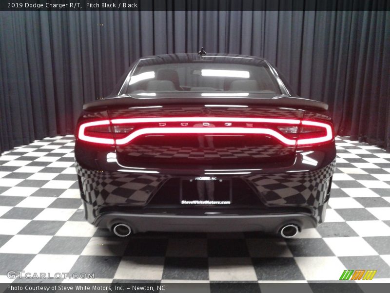 Pitch Black / Black 2019 Dodge Charger R/T