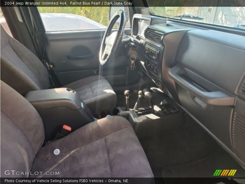 Patriot Blue Pearl / Dark Slate Gray 2004 Jeep Wrangler Unlimited 4x4