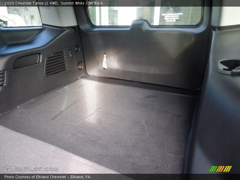 Summit White / Jet Black 2020 Chevrolet Tahoe LS 4WD