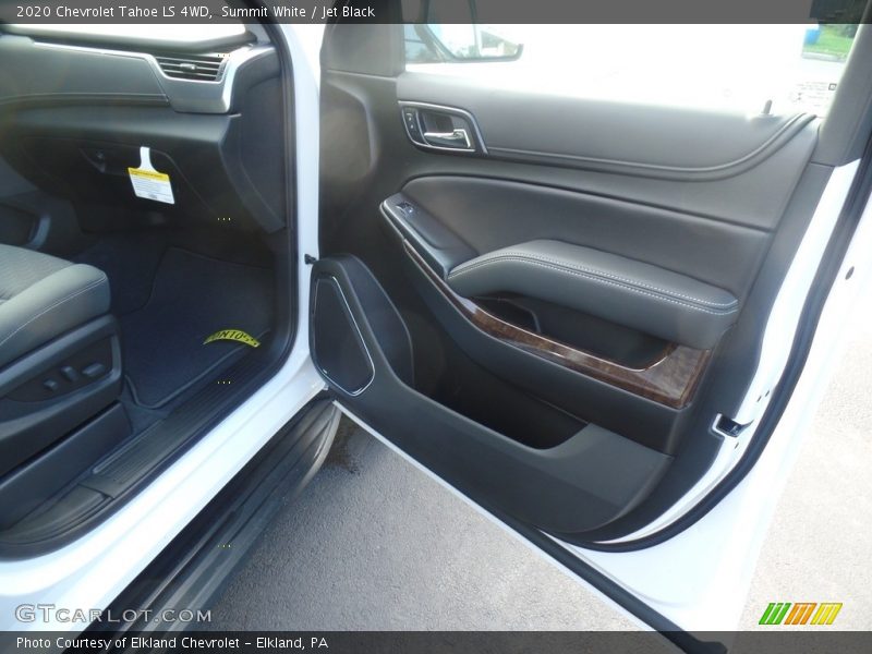 Summit White / Jet Black 2020 Chevrolet Tahoe LS 4WD
