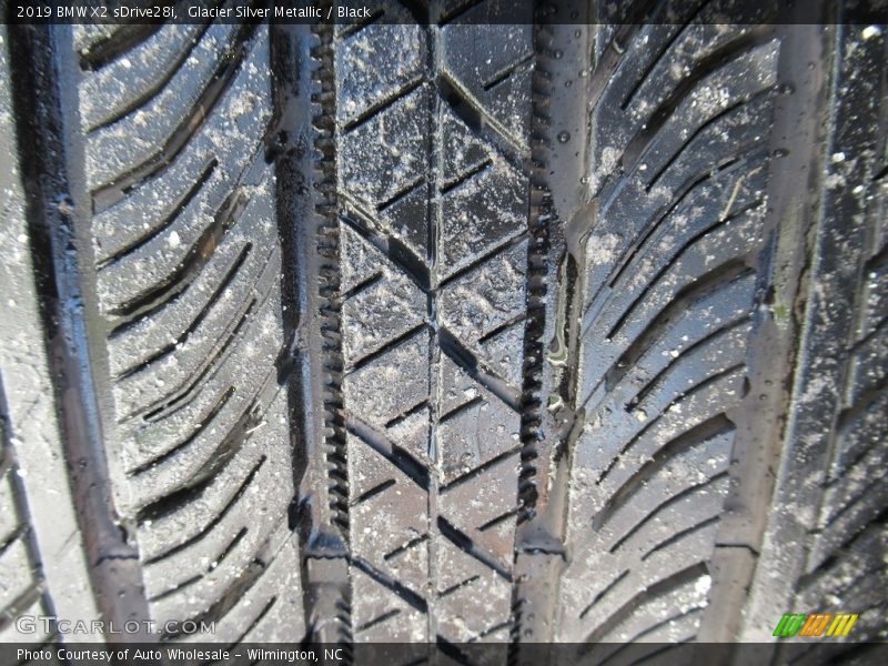 Glacier Silver Metallic / Black 2019 BMW X2 sDrive28i